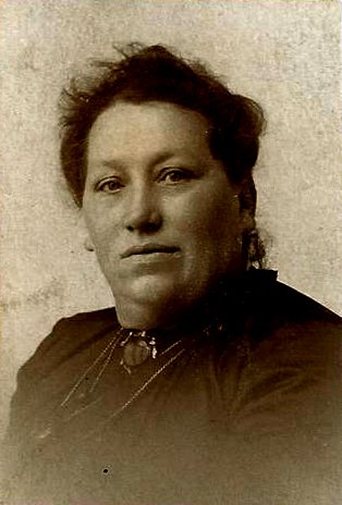 Mary Isaac, Landlady of the Windsor Arms, Bradiford until 1911