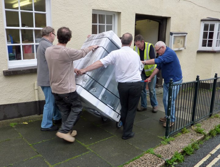 Award by Diocese of Exeter 'Million for Mission' Fund gets Pilton Church Hall a new range cooker and much more in 2012