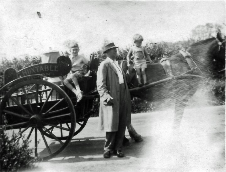 George Huxtable, Pilton Milkman, with his horse and cart in 1944