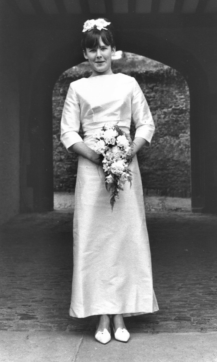 Susan Roscoe : Bridesmaid to Janet Gratton in 1965