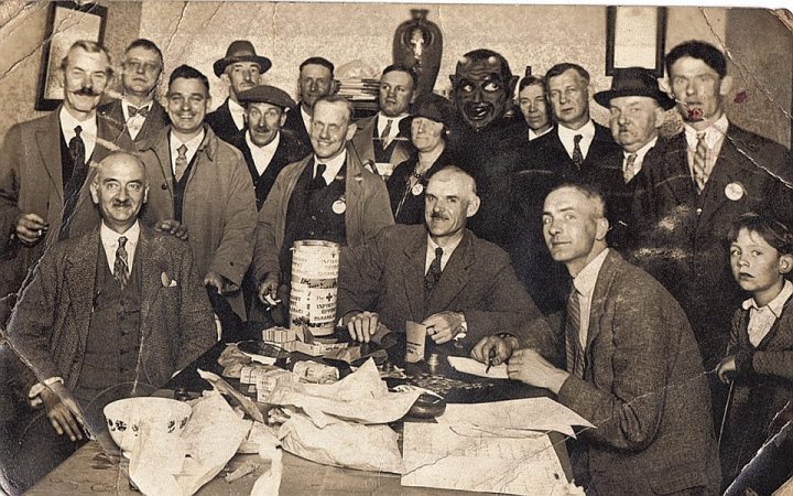 Meeting in the Liberal Room, Pilton, about 1933