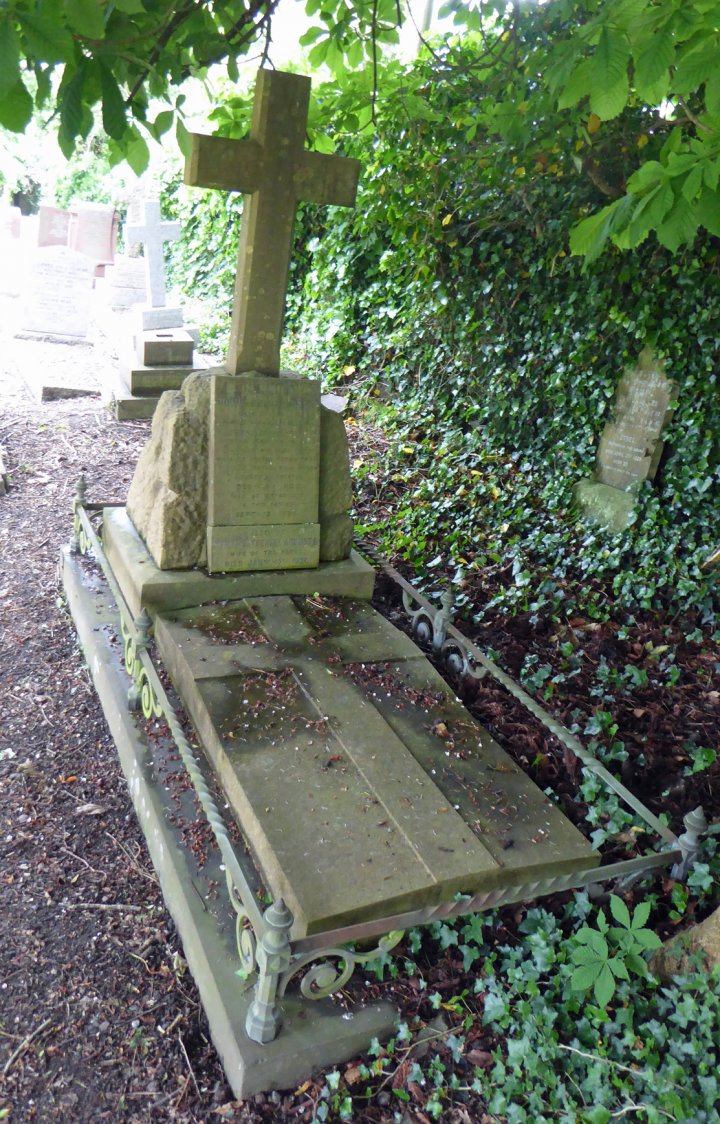Hugh Robert and Sarah Catherine Augusta Hibbert of Broadgate